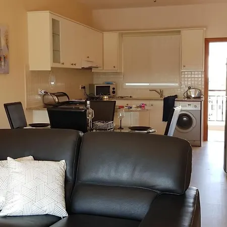 Apartman Petras Cozy Nest, 1-bedroom Apt., Paphos-universal